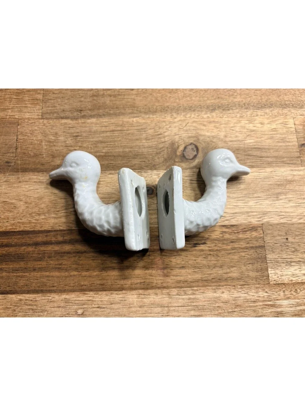 Vtg White Ceramic Duck Goose Head  Towel Apron Hook Farm Kitchen Wall Set Of 2